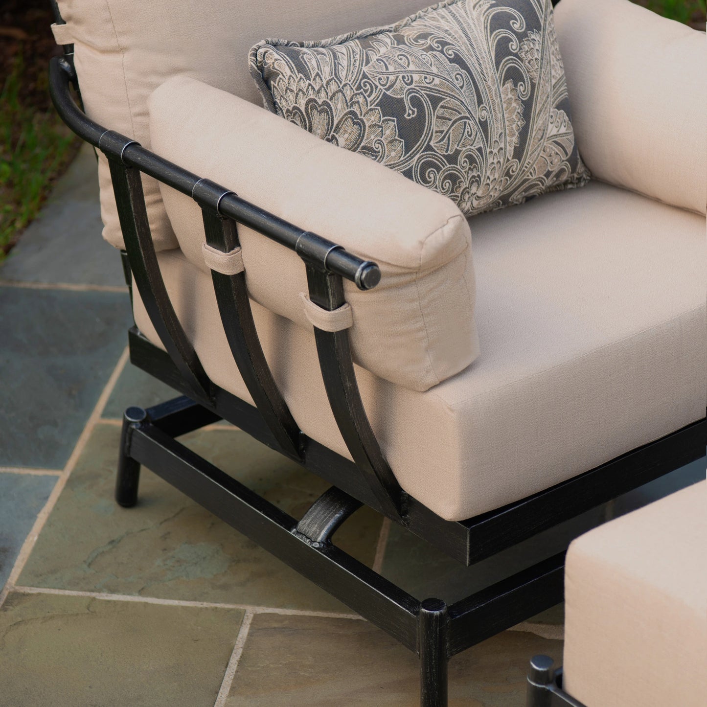 Bridgeton 5-piece Outdoor Patio Seating Set