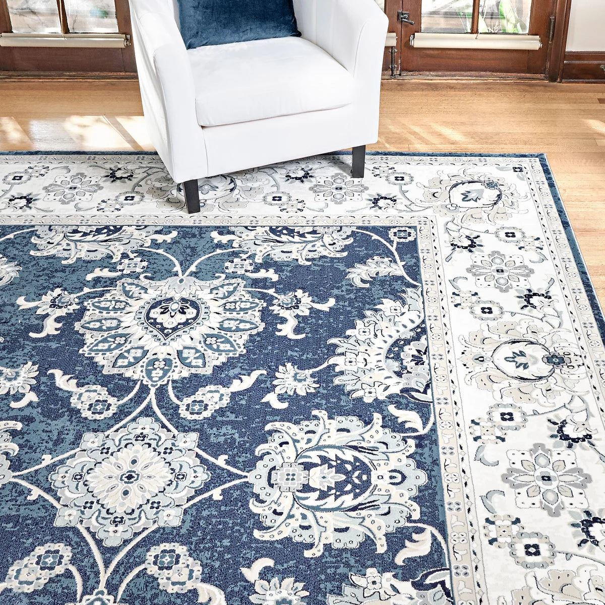 Thomasville Timeless Classic Rug Collection, Minerva - 5 ft. 3 in. x 7 ft. 5 in