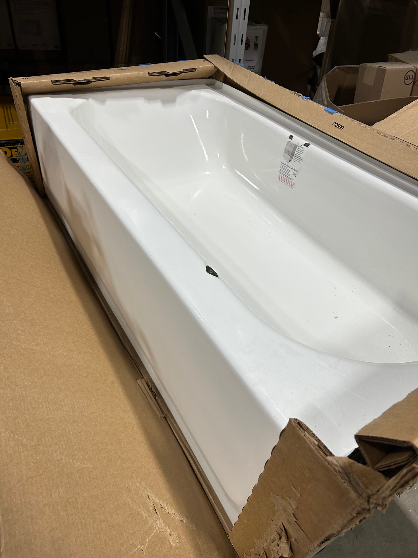 Aloha 60 in. x 30 in. Soaking Bathtub with Right Drain in White Slight Damage