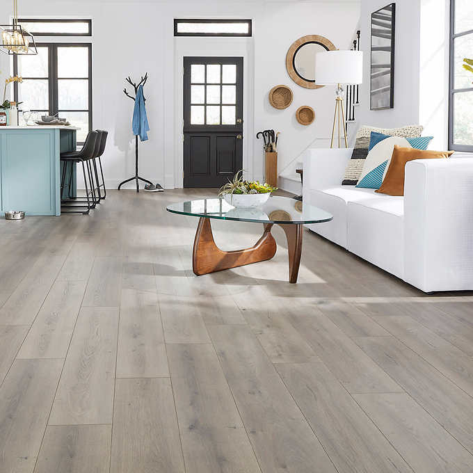 Mohawk Home 12MM Thick x 7.5in x 47.25in Laminate Wood Plank Flooring (17.18 sq ft/ctn) - Color: Sea Voyage Oak