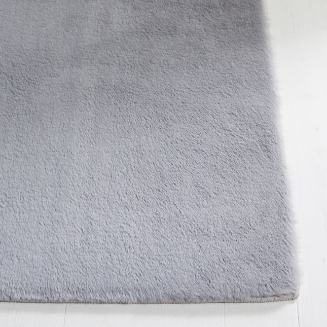 Safavieh Faux Rabbit Fur 5 ft. x 7 ft. Light Grey Machine Washable Solid Area Rug